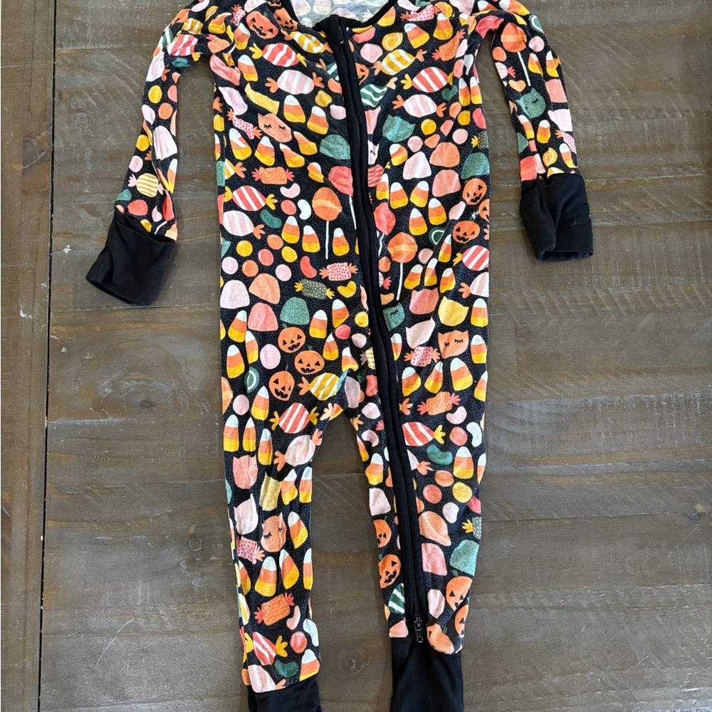 Little Sleepies Halloween Candy Footie Pajamas (6-12 months)- Black, Orange